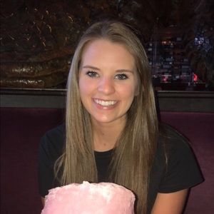 Meet your Posher, Cassie